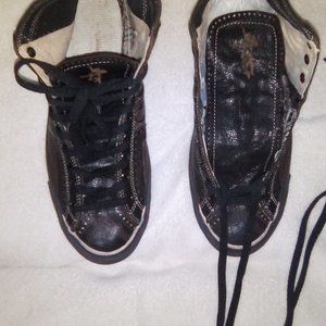 CONVERSE ALL STAR LEATHER SIZE 9 GUC